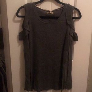 Open shoulder long sleeve